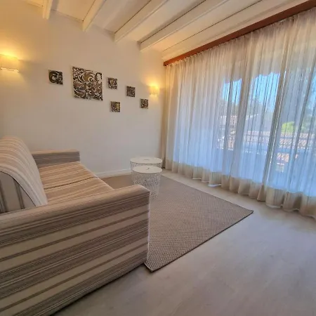 Apartment Hermitage-5 By Interhome Porto Valtravaglia